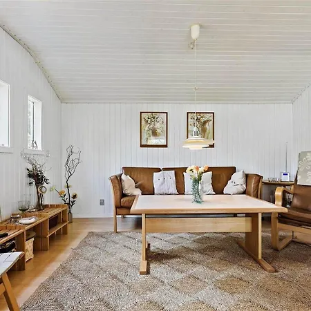 1518-aakirkeby-poserekrogen-7 *
